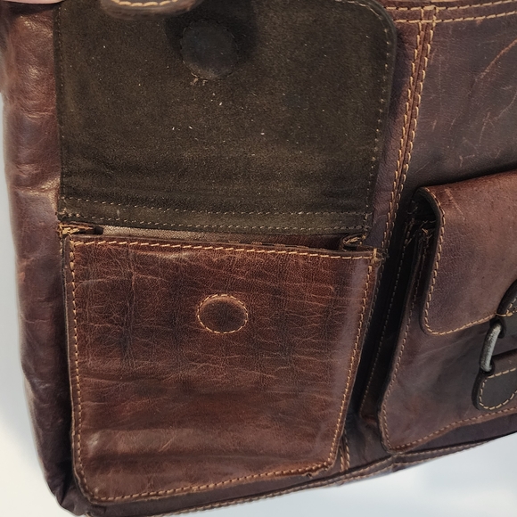 Jack Georges Voyager Hobo Crossbody Leather Bag - Picture 5 of 13